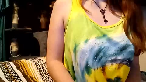 lunathepoet online show from May 29, 2026, 1:03 am