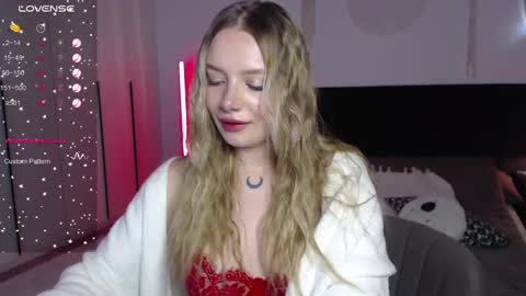 LunaticaBae online show from March 2, 2025, 1:15 am