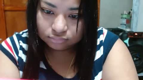 Luna   follow me on Instagram  online show from November 5, 2025, 5:02 pm