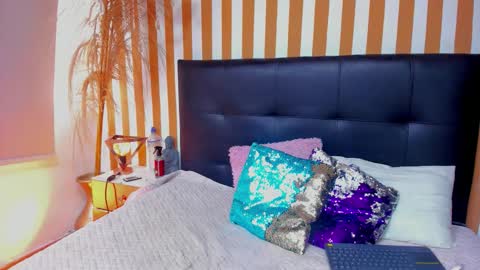 Luna Toledo online show from January 9, 2026, 1:14 pm