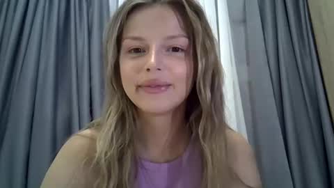Snapshot of lunav7 chatting on September 15, 2025, 6:30 pm Luna online show from September 15, 2025, 6:30 pm