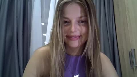 Snapshot of lunav7 chatting on September 16, 2025, 7:48 pm Luna online show from September 16, 2025, 7:48 pm