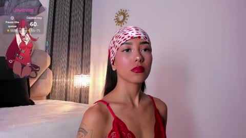 Luna   online show from April 4, 2026, 10:35 am