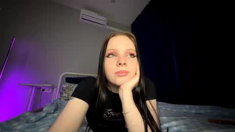 Lunavoyce online show from November 9, 2025, 4:16 pm