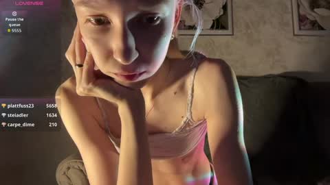 Luna online show from June 6, 2026, 8:57 pm