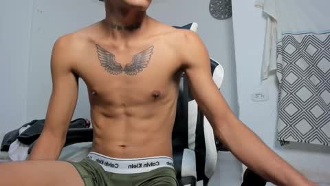 Snapshot of lunay_bigcock420 chatting on October 14, 2025, 10:05 am lunay_bigcock420 online show from October 14, 2025, 10:05 am