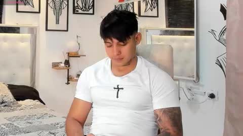 Snapshot of lunay_xtreemboy chatting on September 23, 2025, 1:41 am Lunay online show from September 23, 2025, 1:41 am