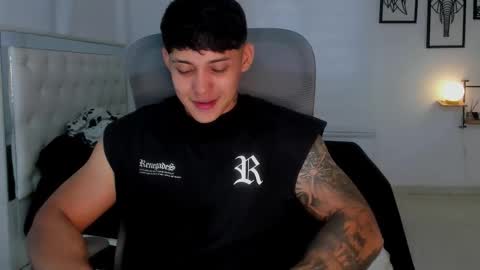 Lunay online show from March 19, 2026, 10:36 pm