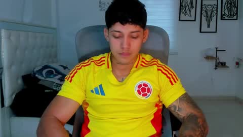 Lunay online show from March 30, 2026, 6:09 pm