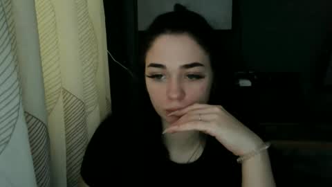 Snapshot of lunikdarya chatting on October 13, 2025, 11:32 am lunikdarya online show from October 13, 2025, 11:32 am