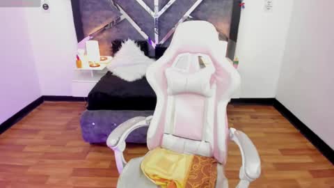 Snapshot of lunitaa18 chatting on February 22, 2025, 1:22 am V A L E R I A online show from February 22, 2025, 1:22 am