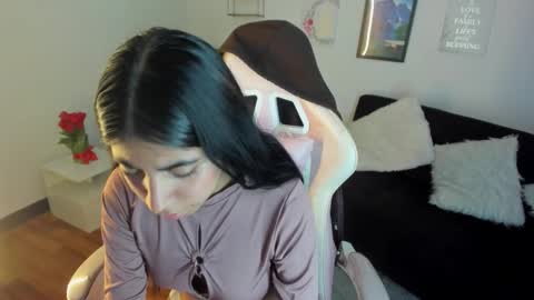 Snapshot of lunitaa18 chatting on September 24, 2025, 8:45 pm V A L E R I A online show from September 24, 2025, 8:45 pm