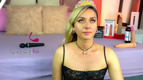 lunitadiva online show from January 18, 2026, 4:33 pm