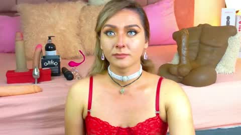 lunitadiva online show from March 21, 2026, 3:37 pm