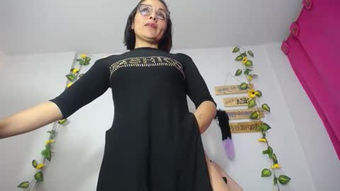 Snapshot of lunitaqueen_ chatting on December 22, 2025, 4:42 am Luna Tamara online show from December 22, 2025, 4:42 am