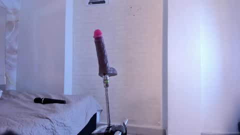 lunna__tylor online show from February 3, 2026, 6:22 am