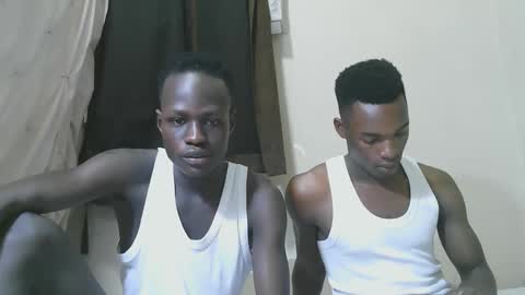 luoislove online show from December 19, 2025, 6:59 pm