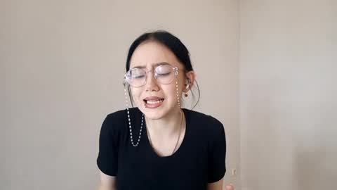 Roxie online show from April 17, 2026, 1:14 pm