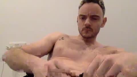 Lupine online show from December 15, 2025, 9:19 pm