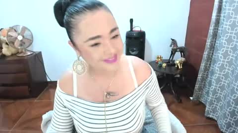 PAULINA online show from June 13, 2026, 6:50 pm
