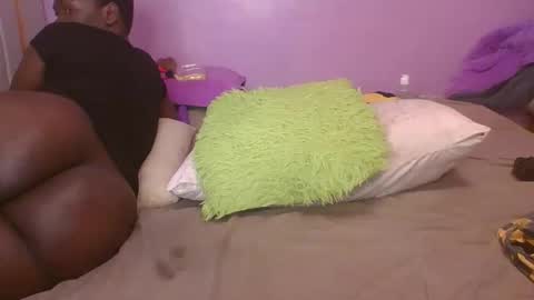 luscious online show from October 15, 2025, 12:27 pm