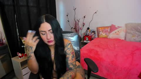 Snapshot of lustful__babe chatting on December 12, 2024, 11:29 am lustful__babe online show from December 12, 2024, 11:29 am