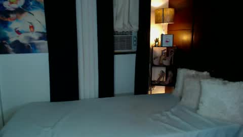 Snapshot of lustfulltrans chatting on December 19, 2024, 8:34 am AdriannaFowks online show from December 19, 2024, 8:34 am