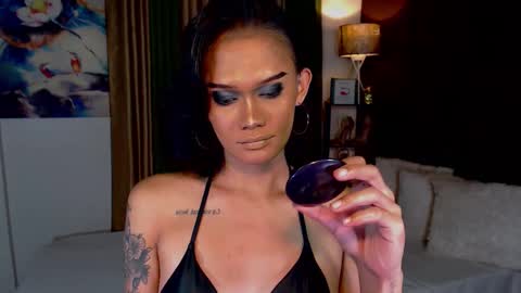 Snapshot of lustfulltrans chatting on January 30, 2025, 7:59 pm AdriannaFowks online show from January 30, 2025, 7:59 pm