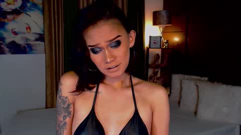 Snapshot of lustfulltrans chatting on February 13, 2025, 2:45 am AdriannaFowks online show from February 13, 2025, 2:45 am