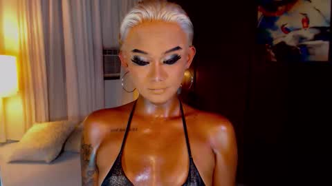 AdriannaFowks online show from May 23, 2026, 7:24 am