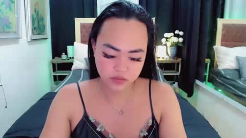 Snapshot of lustfuloffendertrina chatting on January 7, 2025, 9:50 am Trina online show from January 7, 2025, 9:50 am