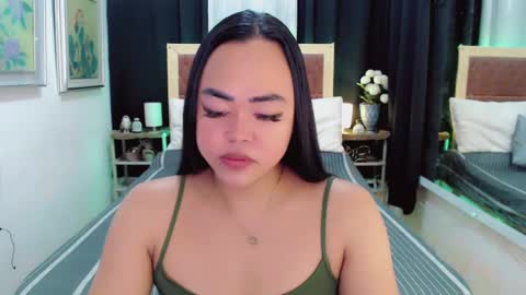 Snapshot of lustfuloffendertrina chatting on January 22, 2025, 8:51 am Trina online show from January 22, 2025, 8:51 am