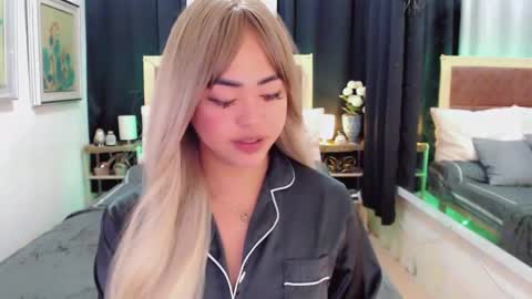 Snapshot of lustfuloffendertrina chatting on February 8, 2025, 4:47 am Trina online show from February 8, 2025, 4:47 am