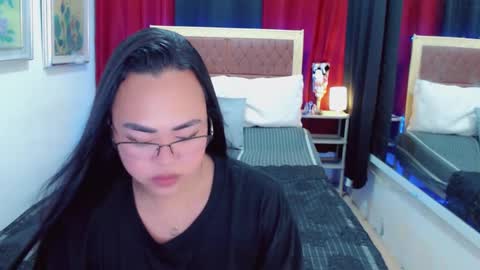 Snapshot of lustfuloffendertrina chatting on February 23, 2025, 5:01 am Trina online show from February 23, 2025, 5:01 am