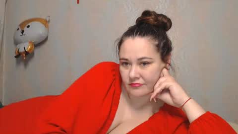 lustifulm online show from June 4, 2026, 7:42 pm