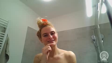 lustlnbalancevh online show from November 28, 2025, 9:39 pm