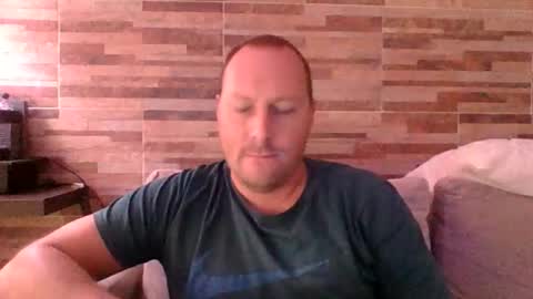 lustonfan online show from March 26, 2026, 11:49 am