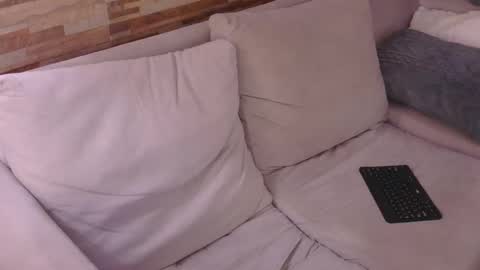 lustonfan online show from April 27, 2026, 12:36 pm