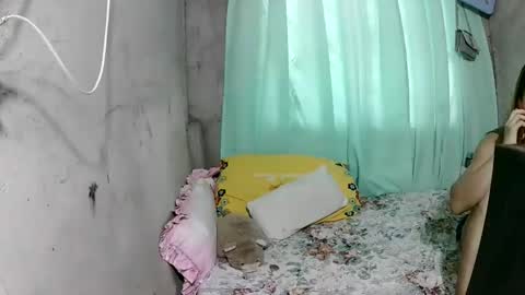 Flora Mae online show from May 29, 2026, 5:16 am
