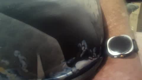 Snapshot of lustybloke44 chatting on December 5, 2025, 3:15 am lustybloke44 online show from December 5, 2025, 3:15 am