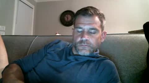Snapshot of luvalonsix chatting on October 6, 2025, 4:32 am luvalonsix online show from October 6, 2025, 4:32 am