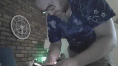 Snapshot of luvbignaturalz chatting on November 4, 2025, 7:40 am Captain Motorboa7 online show from November 4, 2025, 7:40 am