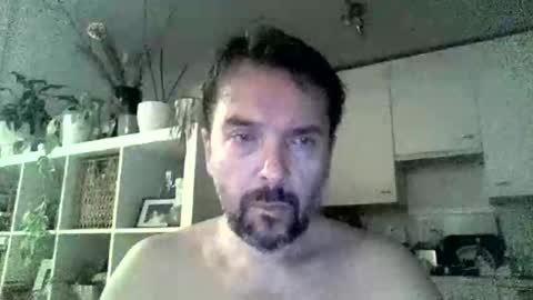 Luvly online show from November 3, 2025, 9:59 pm