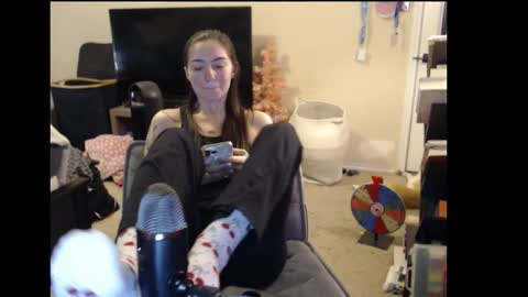 luvrxstarx online show from February 5, 2026, 12:48 am