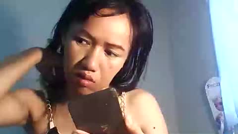 Bee Bee online show from October 14, 2025, 3:29 am