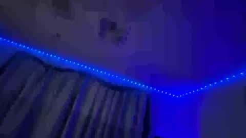 luvvlee online show from September 13, 2025, 10:26 am