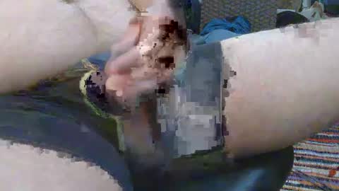 luvvslutss22 online show from October 14, 2025, 3:40 am