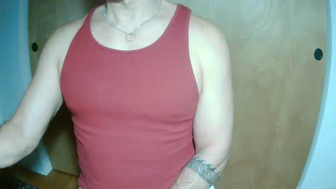 Snapshot of luvzjerkingoff chatting on March 10, 2025, 1:43 pm luvzjerkingoff online show from March 10, 2025, 1:43 pm