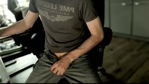 Snapshot of lux_dei chatting on September 13, 2025, 12:05 pm Im a   -  CAMGUY YOU  LIKE to FUCK online show from September 13, 2025, 12:05 pm
