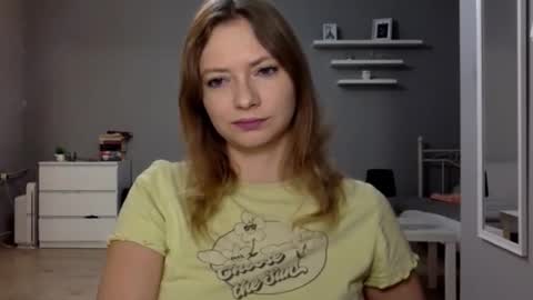 Snapshot of lux_millie chatting on October 30, 2025, 9:48 pm Millie online show from October 30, 2025, 9:48 pm